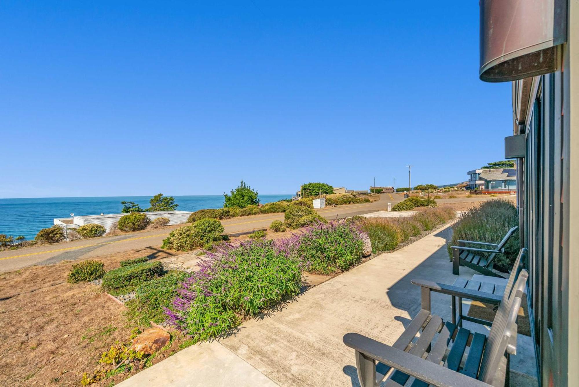 Вилла Dream Weaver House With Hot Tub And Ocean View! Manchester Экстерьер фото