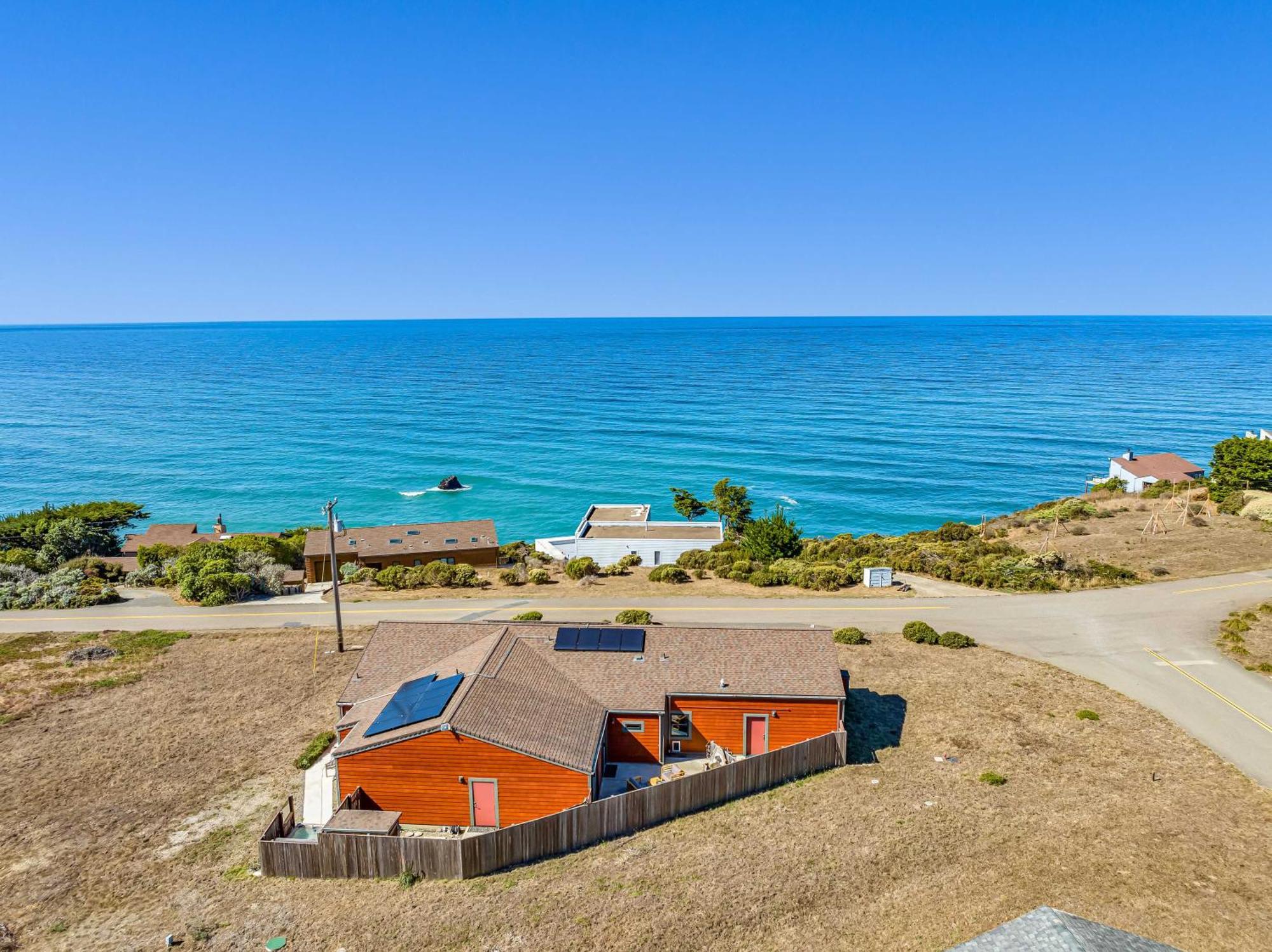 Вилла Dream Weaver House With Hot Tub And Ocean View! Manchester Экстерьер фото